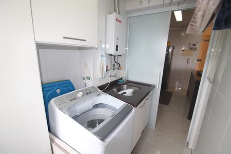 Apartamento à venda com 80m², 2 quartos e 2 vagasÁrea de Serviço