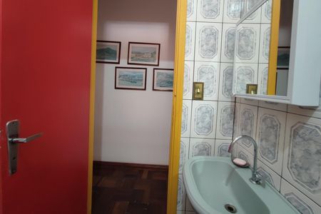 Casa para alugar com 300m², 3 quartos e 3 vagasBanheiro Social