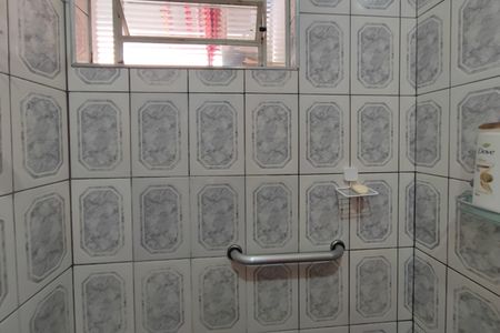 Casa para alugar com 300m², 3 quartos e 3 vagasBanheiro Social