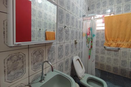 Casa para alugar com 300m², 3 quartos e 3 vagasBanheiro Social