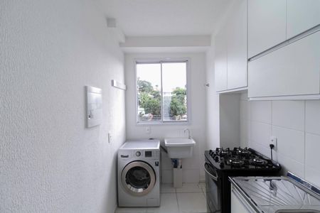 Apartamento à venda com 52m², 2 quartos e 1 vaga Apartamento à venda com 52m², 2 quartos e 1 vagaCozinha e Área de Serviço