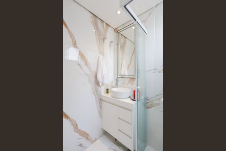 Apartamento à venda com 59m², 2 quartos e 2 vagas Apartamento à venda com 59m², 2 quartos e 2 vagasBanheiro da Suíte