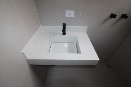 Casa à venda com 110m², 3 quartos e 2 vagasQuarto 1 - Banheiro