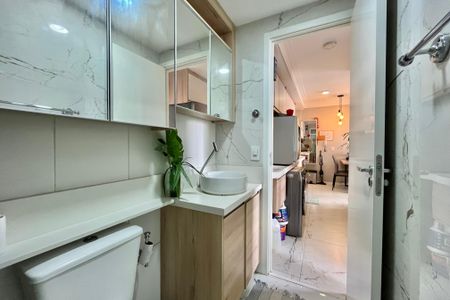 Apartamento à venda com 37m², 2 quartos e sem vaga Apartamento à venda com 37m², 2 quartos e sem vagaBanheiro