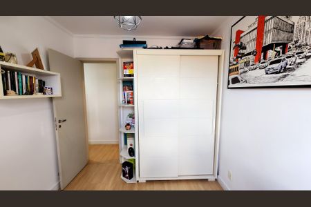 Apartamento à venda com 100m², 3 quartos e 2 vagasQuarto 2