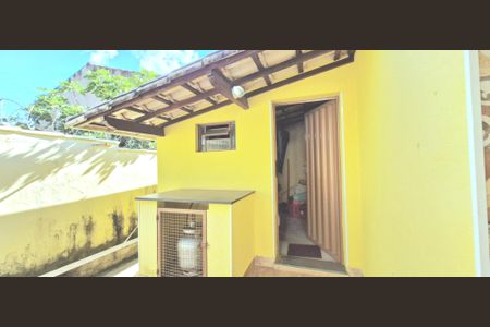 Casa à venda com 260m², 3 quartos e 2 vagas Casa à venda com 260m², 3 quartos e 2 vagasÁrea comum