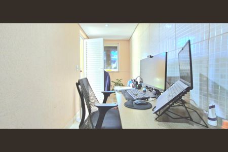 Casa à venda com 260m², 3 quartos e 2 vagas Casa à venda com 260m², 3 quartos e 2 vagasQuarto 3