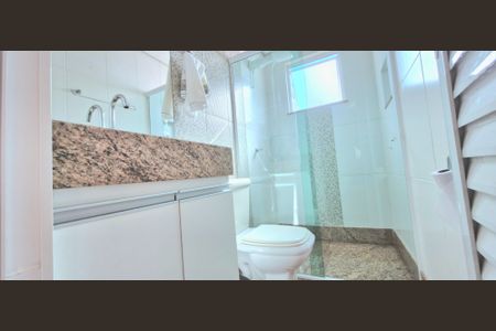 Casa à venda com 260m², 3 quartos e 2 vagas Casa à venda com 260m², 3 quartos e 2 vagasBanheiro social 1