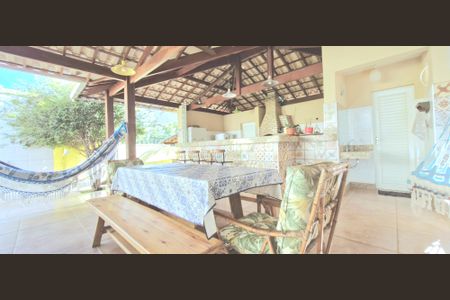 Casa à venda com 260m², 3 quartos e 2 vagas Casa à venda com 260m², 3 quartos e 2 vagasÁrea comum - Churrasqueira