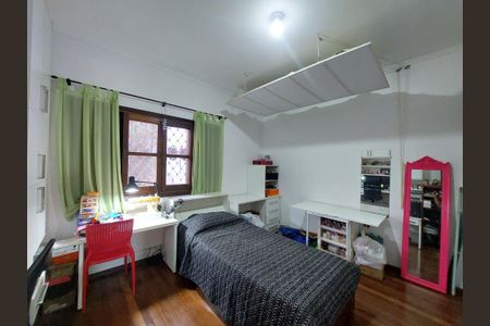 Casa à venda com 600m², 4 quartos e 6 vagasQuarto 3