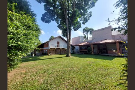 Casa à venda com 600m², 4 quartos e 6 vagasChurrasqueira - Quintal