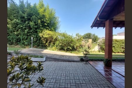 Casa à venda com 600m², 4 quartos e 6 vagasVista do Quarto 3