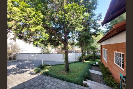 Casa à venda com 600m², 4 quartos e 6 vagasQuintal