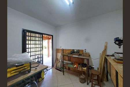 Casa à venda com 600m², 4 quartos e 6 vagasOficina