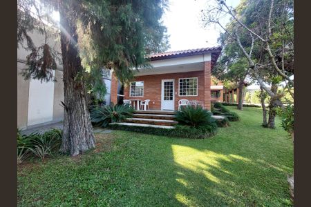 Casa à venda com 600m², 4 quartos e 6 vagasQuintal