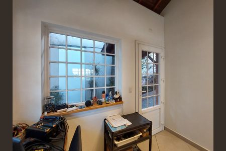 Casa à venda com 600m², 4 quartos e 6 vagasStudio