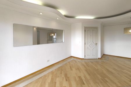 Apartamento à venda com 100m², 2 quartos e 2 vagasSala