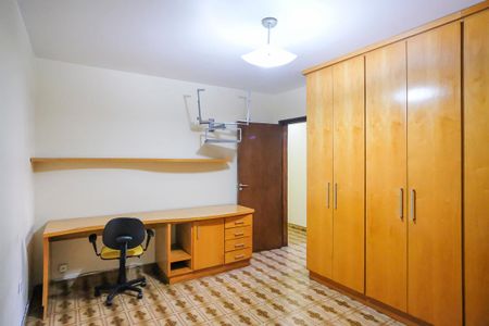 Casa para alugar com 240m², 3 quartos e 2 vagasQuarto 2