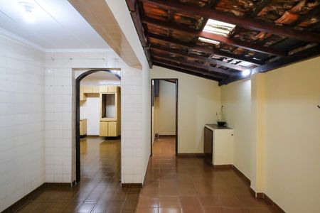 Casa para alugar com 240m², 3 quartos e 2 vagasÁrea de serviço