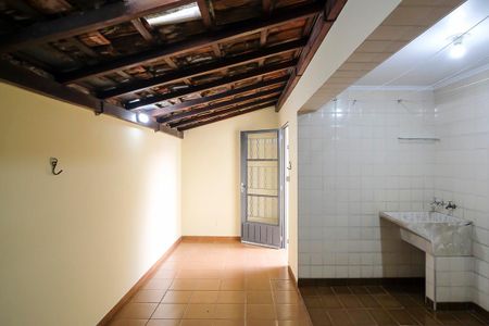 Casa para alugar com 240m², 3 quartos e 2 vagasÁrea de serviço