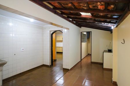 Casa para alugar com 240m², 3 quartos e 2 vagasÁrea de serviço