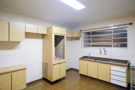 Casa para alugar com 240m², 3 quartos e 2 vagasCozinha
