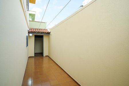 Casa para alugar com 240m², 3 quartos e 2 vagasQuintal
