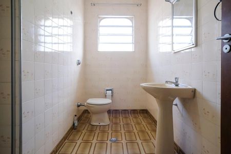 Casa para alugar com 240m², 3 quartos e 2 vagasBanheiro