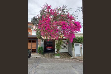 Casa à venda com 100m², 3 quartos e 2 vagasFachada