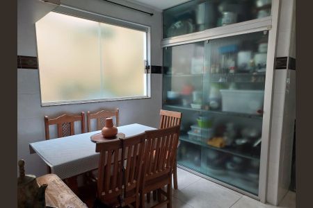 Casa à venda com 100m², 3 quartos e 2 vagasCopa