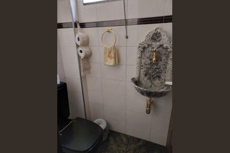 Casa à venda com 100m², 3 quartos e 2 vagasLavabo