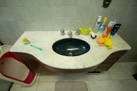 Casa para alugar com 700m², 6 quartos e 8 vagasBanheiro Suíte 1