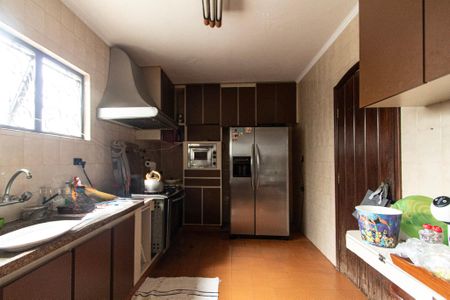 Casa para alugar com 700m², 6 quartos e 8 vagasCozinha