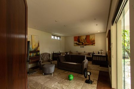 Casa para alugar com 700m², 6 quartos e 8 vagasSala 3