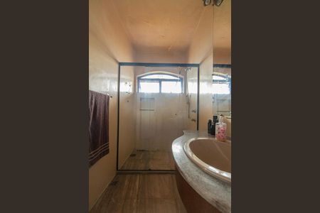 Casa para alugar com 700m², 6 quartos e 8 vagasBanheiro Suíte 3