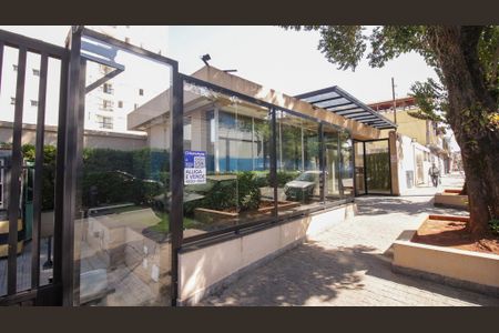 Apartamento à venda com 65m², 2 quartos e 1 vagaFachada - Placa