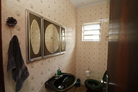 Casa à venda com 200m², 3 quartos e 2 vagasLavabo