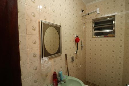 Casa à venda com 200m², 3 quartos e 2 vagasBanheiro 2