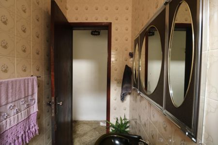 Casa à venda com 200m², 3 quartos e 2 vagasLavabo