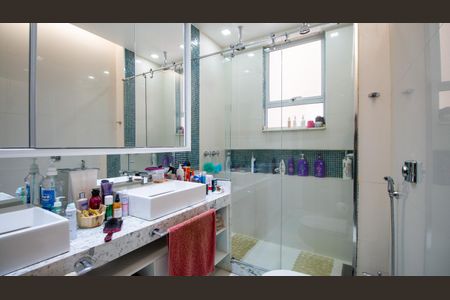 Apartamento à venda com 162m², 3 quartos e sem vaga Apartamento à venda com 162m², 3 quartos e sem vagaBanheiro