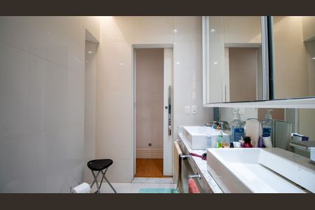 Apartamento à venda com 162m², 3 quartos e sem vaga Apartamento à venda com 162m², 3 quartos e sem vagaBanheiro