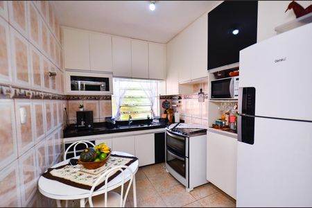 Casa à venda com 180m², 4 quartos e sem vagaCozinha