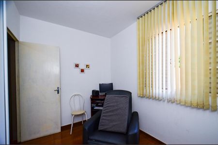 Casa à venda com 180m², 4 quartos e sem vagaQuarto 2