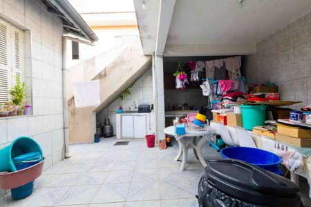 Casa à venda com 330m², 2 quartos e 2 vagasQuintal e Área de Serviço