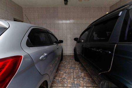 Casa à venda com 330m², 2 quartos e 2 vagasGaragem