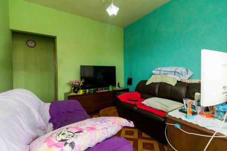 Casa à venda com 330m², 2 quartos e 2 vagasSala