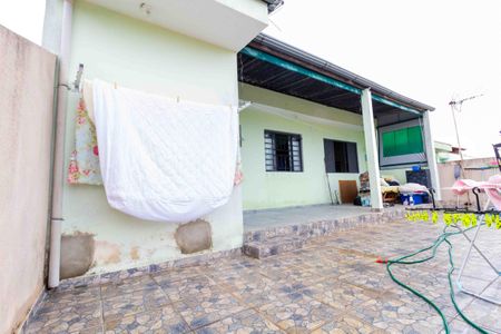 Casa à venda com 330m², 2 quartos e 2 vagasEdicula