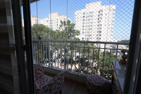 Apartamento à venda com 65m², 2 quartos e 1 vagaVaranda