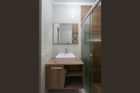 Casa de condomínio à venda com 60m², 2 quartos e 1 vagaBanheiro