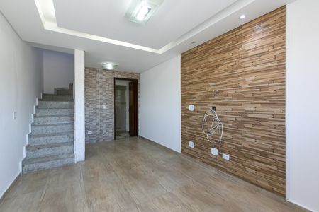 Casa de condomínio à venda com 60m², 2 quartos e 1 vagaSala